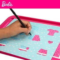 Studio de mode Barbie Fashion Workshop Poupée Tablet de Chevet