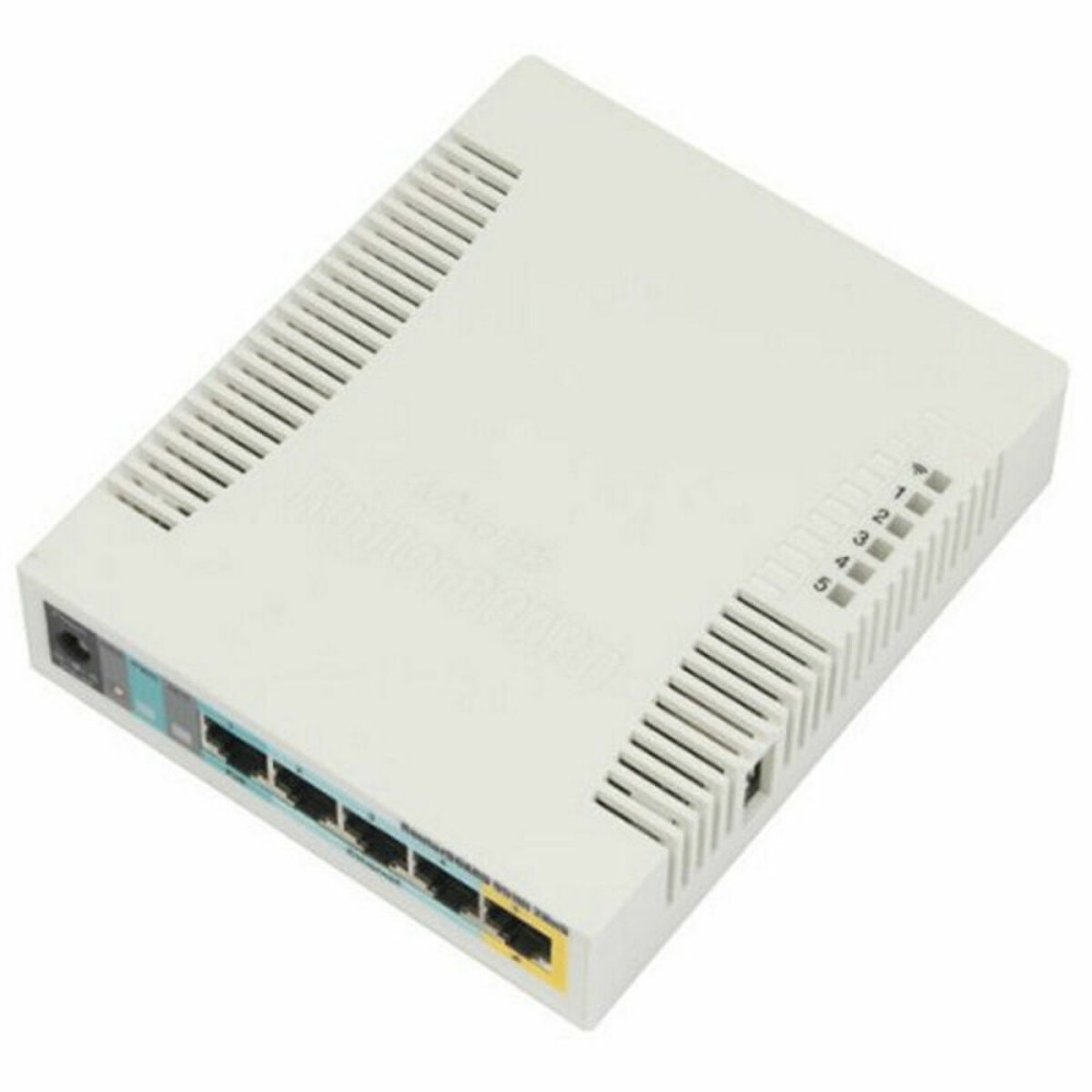 Schnittstelle Mikrotik RB951Ui-2HnD