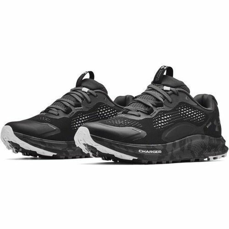 Trainers Under Armour Charged Black