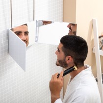 InnovaGoods Miroir de maquillage éclairé Miroir de salle de bain avec design pliant et vue