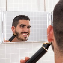 InnovaGoods Miroir de maquillage éclairé Miroir de salle de bain avec design pliant et vue