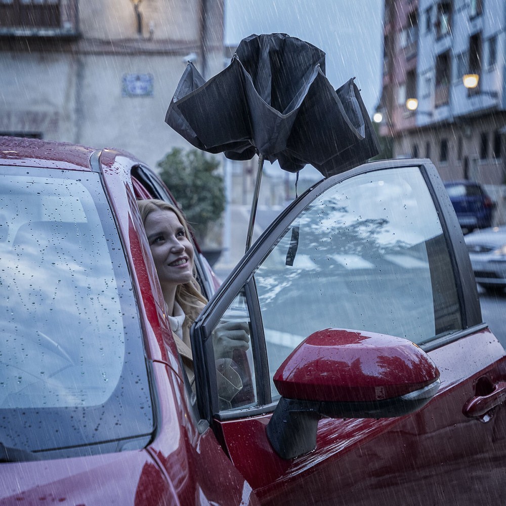 Folding Inverted Umbrella with LED Folbrella InnovaGoods