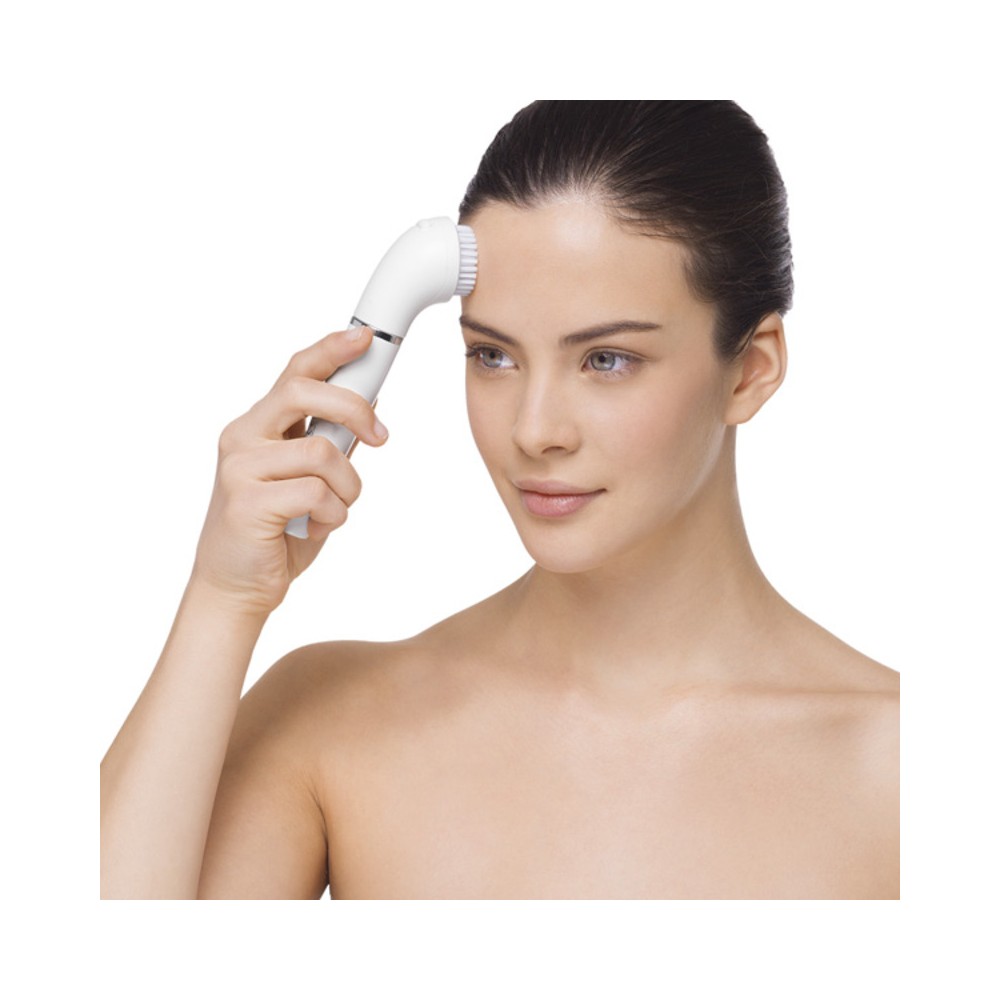 Electric Facial Cleanser/Hair Remover Braun Face 810