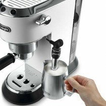 Express Manual Coffee Machine DeLonghi EC 685.W 1300 W White Black Silver 1300 W 15 bar 1,1 L