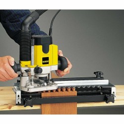 Fraiseuse Dewalt DW621-QS 1100 W