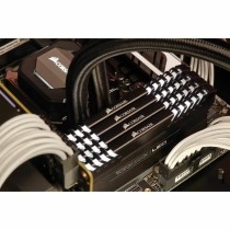 Mémoire RAM Corsair Revenge LED DDR4 64 GB