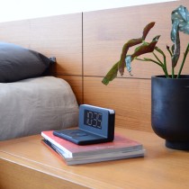 Alarm Clock with Wireless Charger KSIX Qi Black