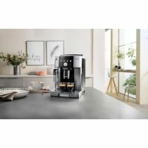 Cafetière superautomatique DeLonghi MAGNIFICA S