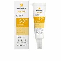 Sonnenschutzcreme für das Gesicht Sesderma REPASKIN Spf 50 50 ml Seidig