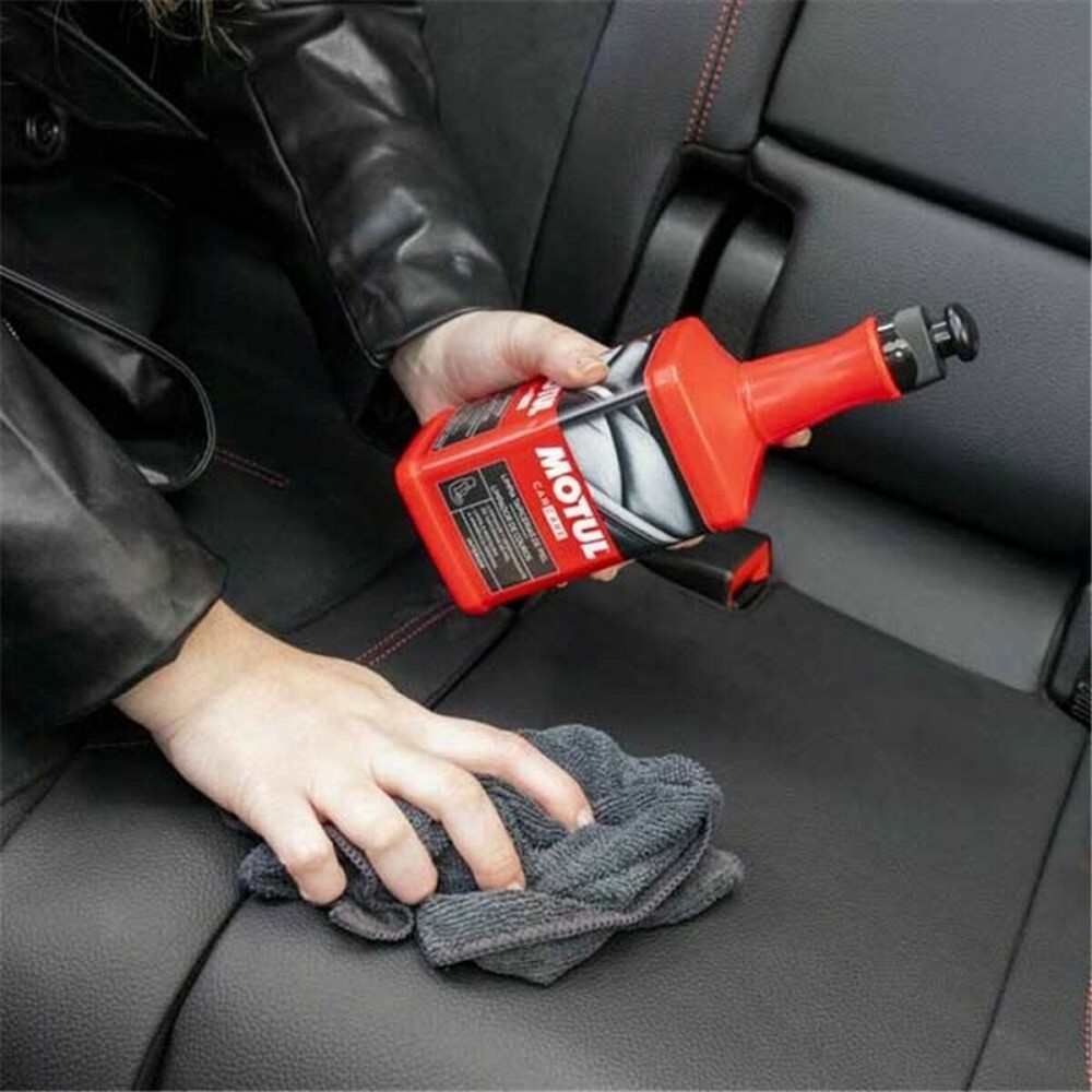 Upholstery Cleaner Motul MTL110149 Leather 500 ml