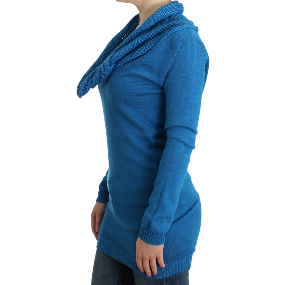 Costume National Schicker blauer Strickpullover mit Rundhalsausschnitt