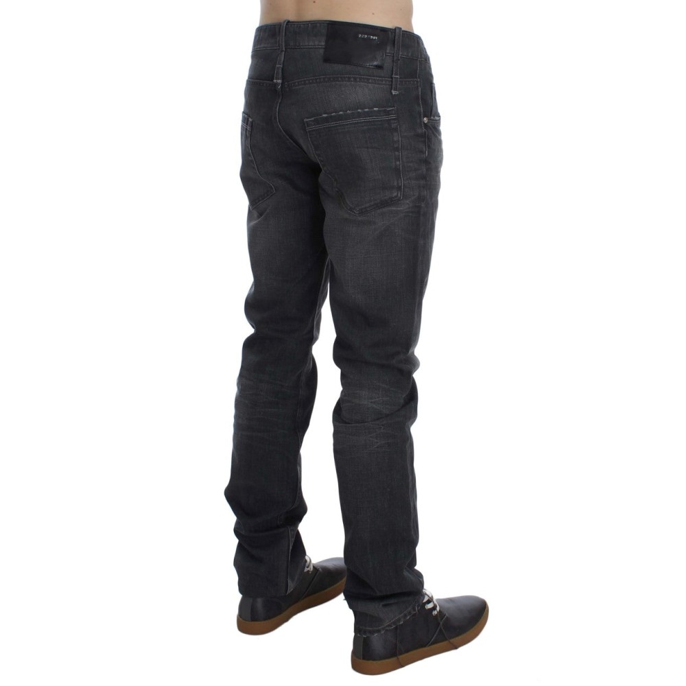 Acht Erhöhen Sie Ihren Stil mit zeitlosen grauen Jeans