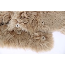 Dolce & Gabbana Elegantes Umhängetuch aus Alpakafell in Beige