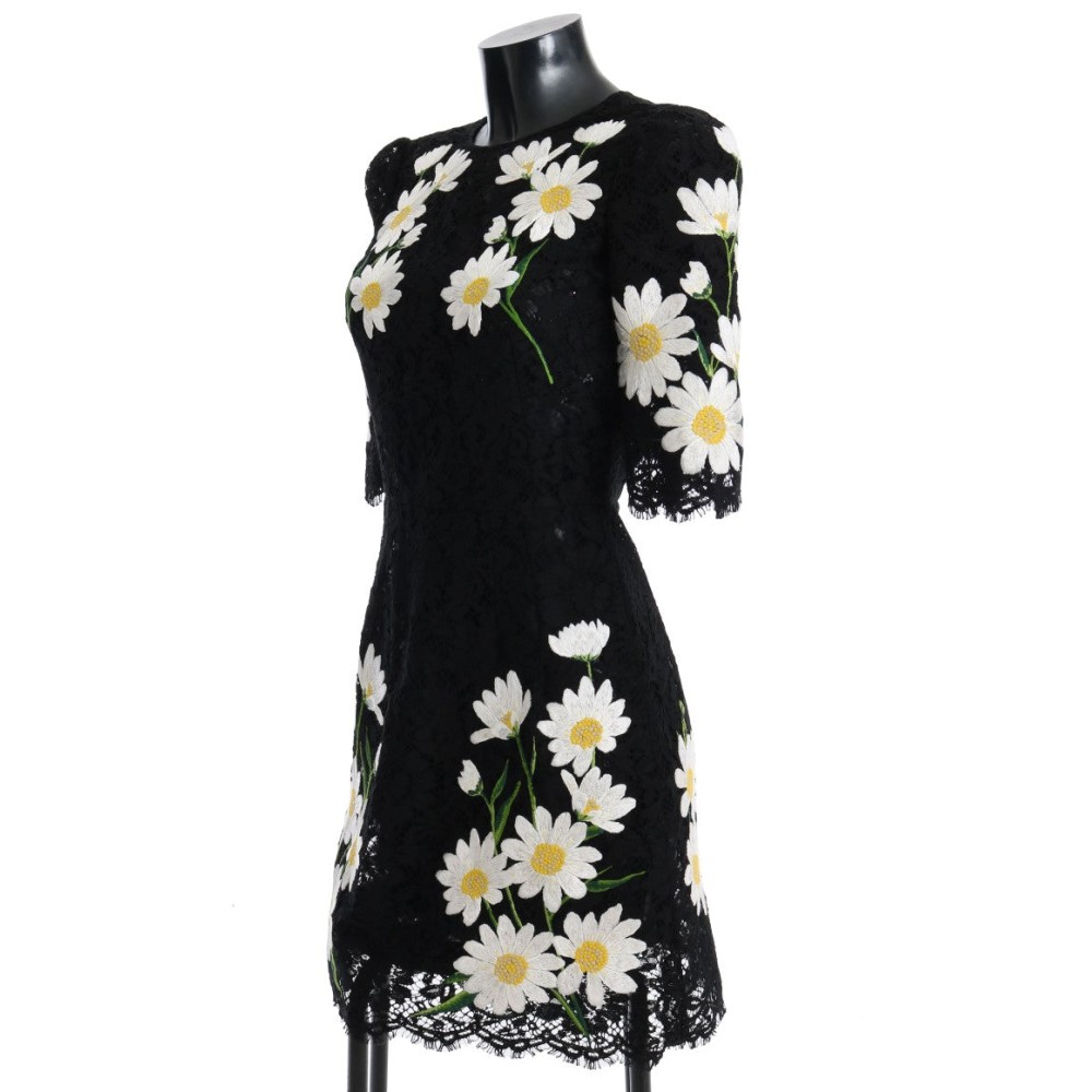 Dolce & Gabbana Schwarzes Kleid mit floraler Kamille-Spitzenstickerei