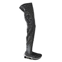 Dolce & Gabbana Elegante Leoparden-Stiefeletten über dem Knie Schuhe