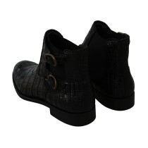 Dolce & Gabbana Elegante Derby Brogue-Stiefel aus exotischem Leder