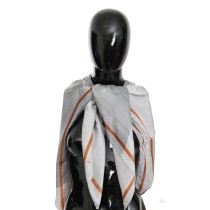 Costume National Eleganter floraler Seidenschal