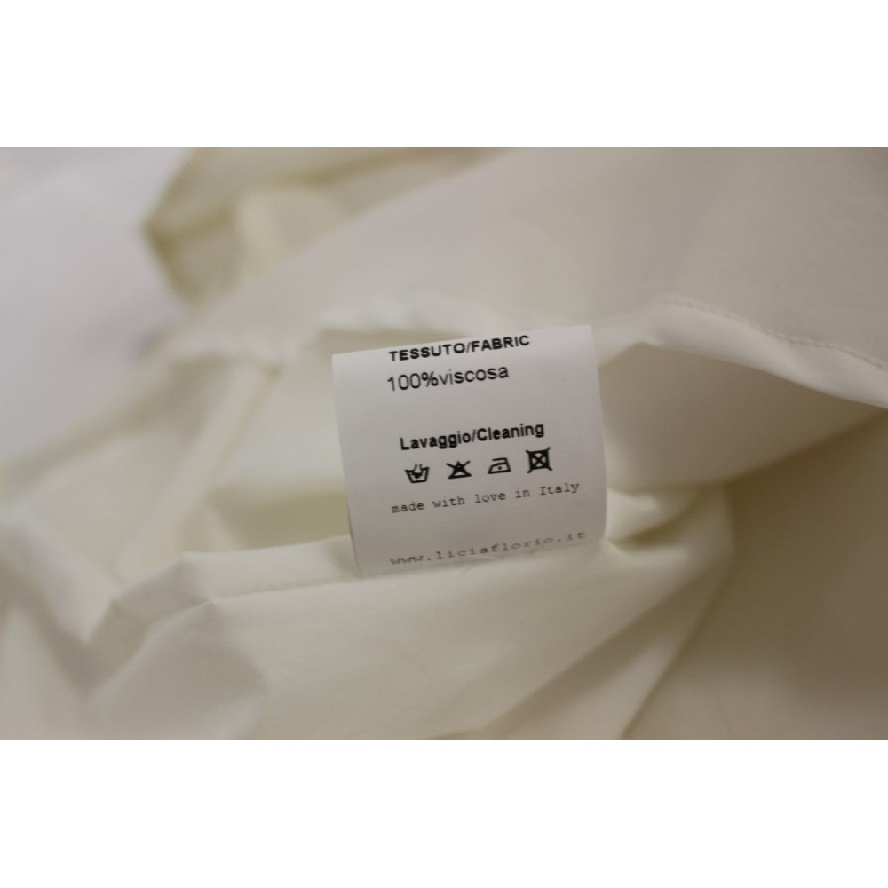 Licia Florio Elegantes Weißes Tee-Halstuchkleid