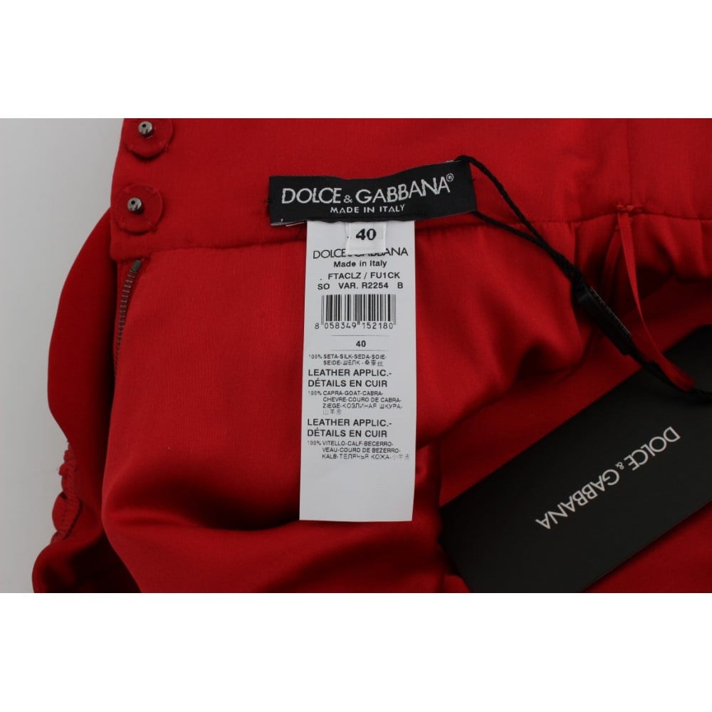 Dolce & Gabbana Glamouröse Shorts mit floraler Seidenstickerei in Rot