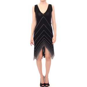 Alice Palmer Schickes monochromes Strickkleid