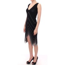 Alice Palmer Schickes monochromes Strickkleid