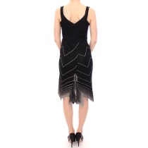 Alice Palmer Schickes monochromes Strickkleid
