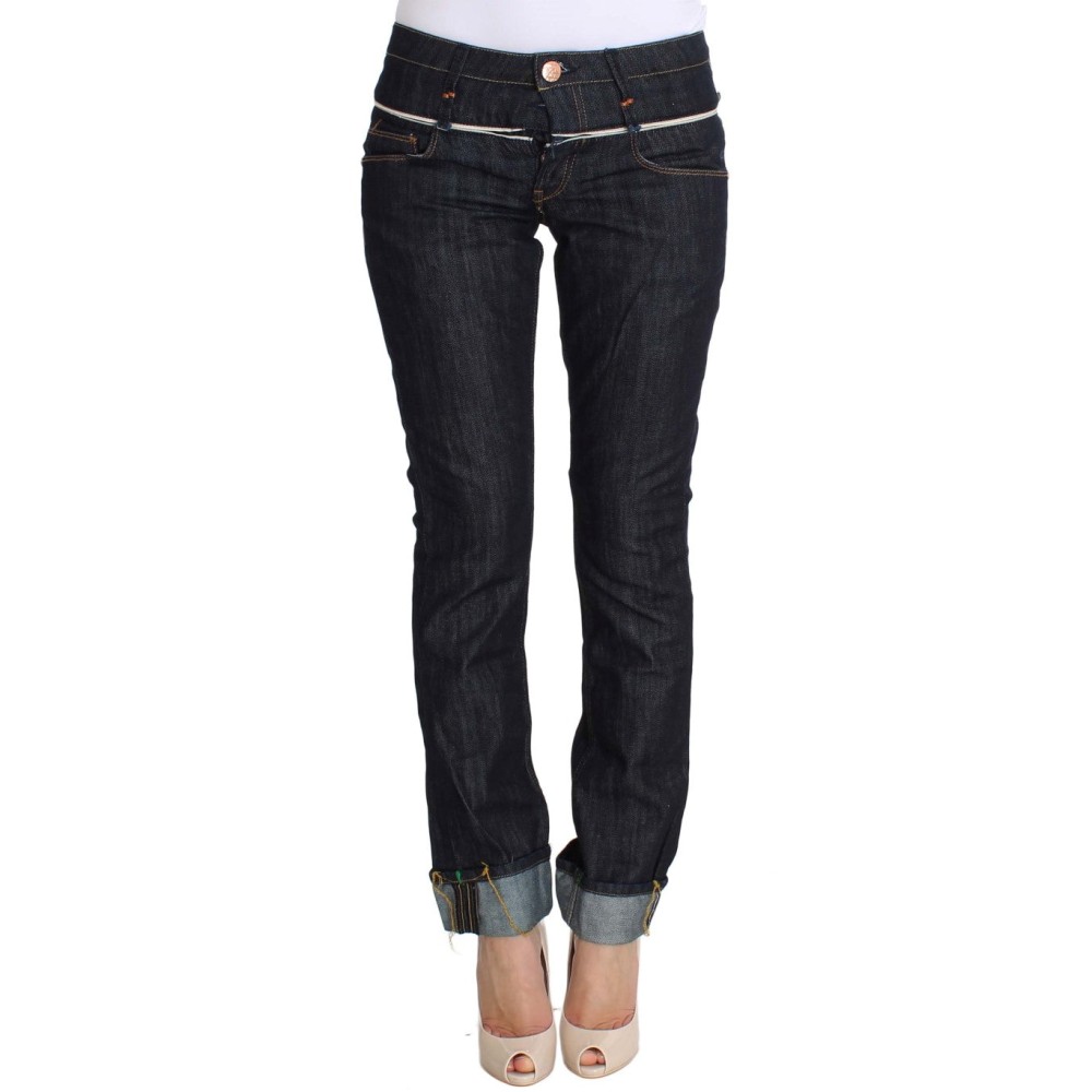 Acht Elegante dunkelblaue Jeans mit geradem Bein