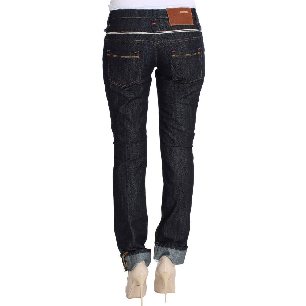 Acht Elegante dunkelblaue Jeans mit geradem Bein