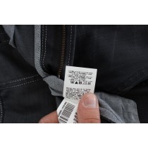Acht Glatte graue Slim Fit italienische Herrenjeans