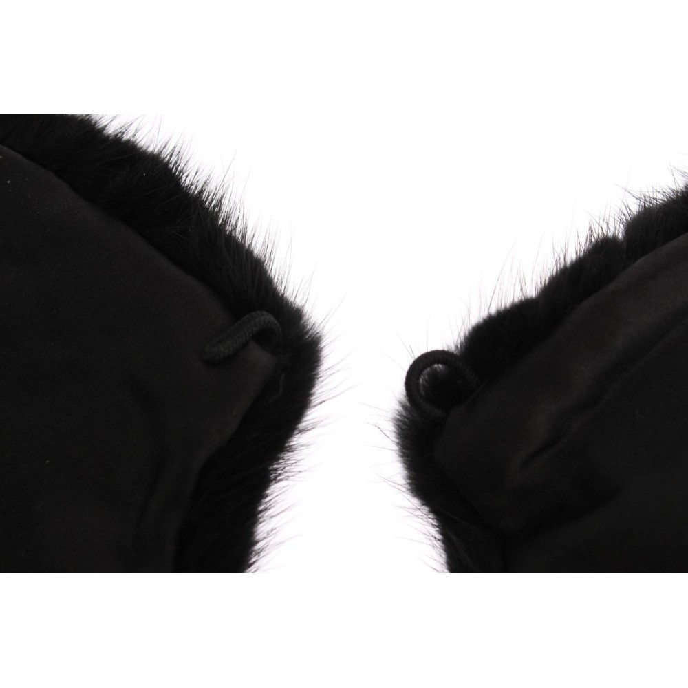 Dolce & Gabbana Elegantes schwarzes Nerzpelz-Schulterhalstuch