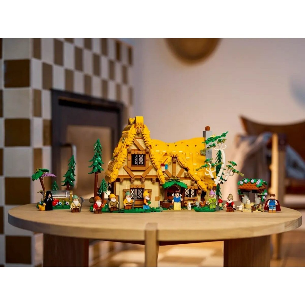 Construction set Lego Casita de Blancanieves y los siete enanitos 2228 Pieces