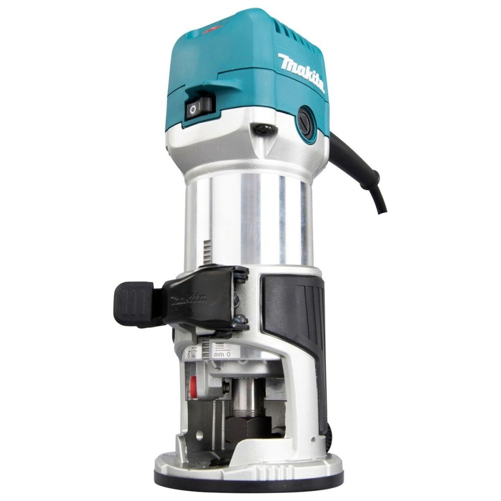 Router Makita RT0702C