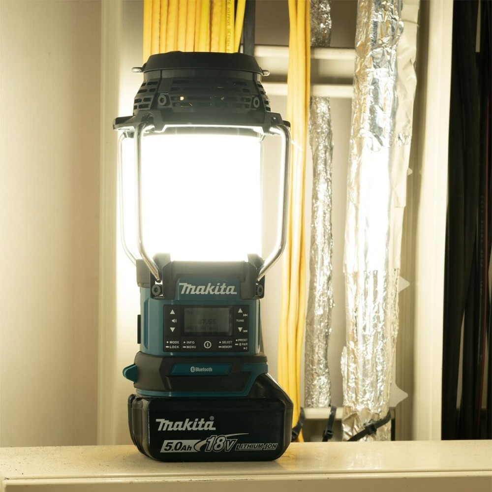 Torch Makita DMR056