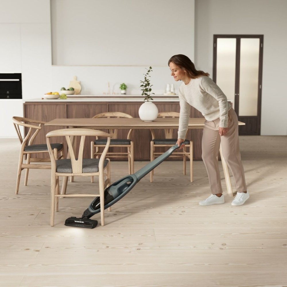 Aspirateur balai Electrolux ES52C212XN