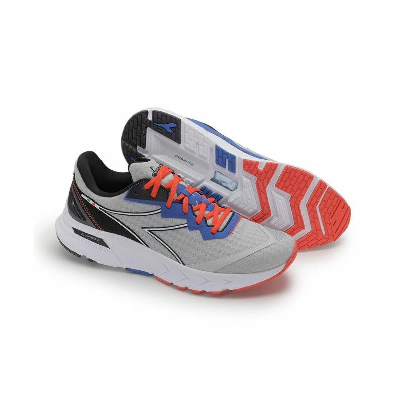 Chaussures de Running pour Adultes Diadora Mythos Blushield Volo 2 Homme Gris clair