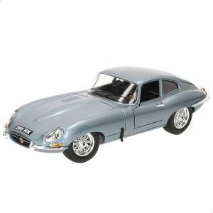Car Bburago GT-Jaguar "E" Coupe (1961) 1:18