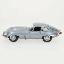 Car Bburago GT-Jaguar "E" Coupe (1961) 1:18