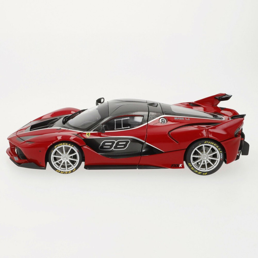 Car Bburago Ferrari FXX K 88 1:18