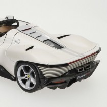 Car Bburago Ferrari Daytona SP 1:18