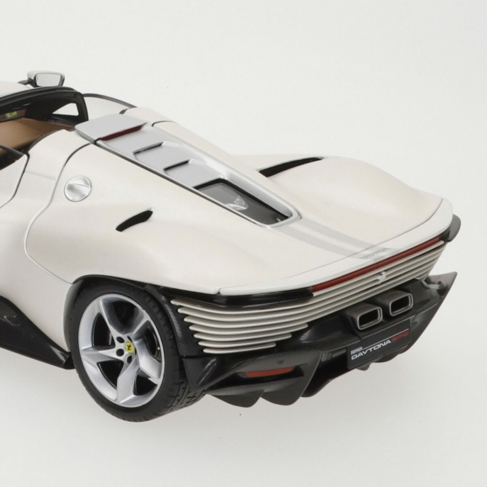 Car Bburago Ferrari Daytona SP 1:18
