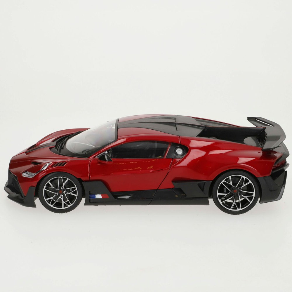 Car Bburago GT Bugatti Divo 1:18
