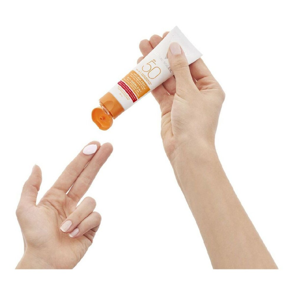 Sonnenschutzcreme für das Gesicht Vichy VCH00115 Spf 50 3 in 1 Anti-Aging