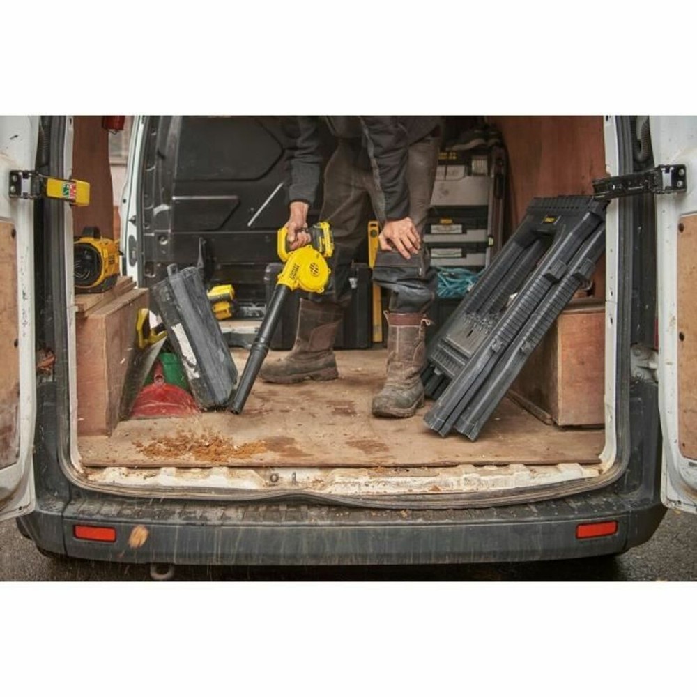 Souffleuse Stanley SFMCBL01B-XJ 18 V