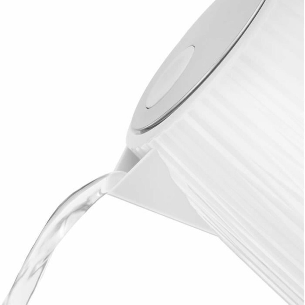 Kettle Russell Hobbs White