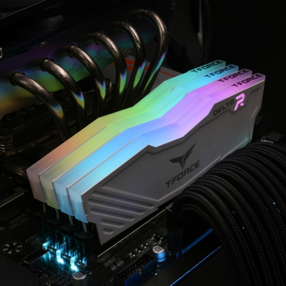RAM Speicher Team Group TF4D416G3600HC18JDC01 16 GB DDR4 3600 MHz CL42
