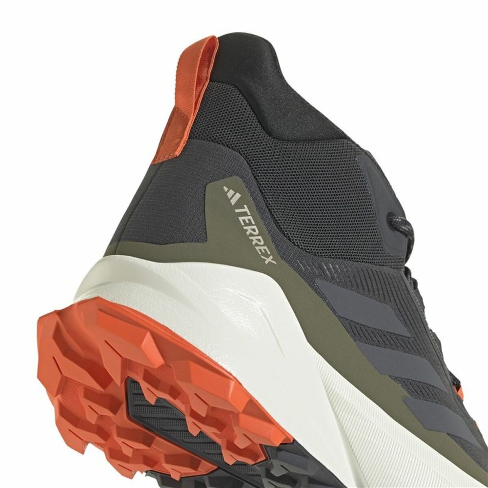 Bergstiefel Adidas Terrex Trailmaker 2 Mid Schwarz