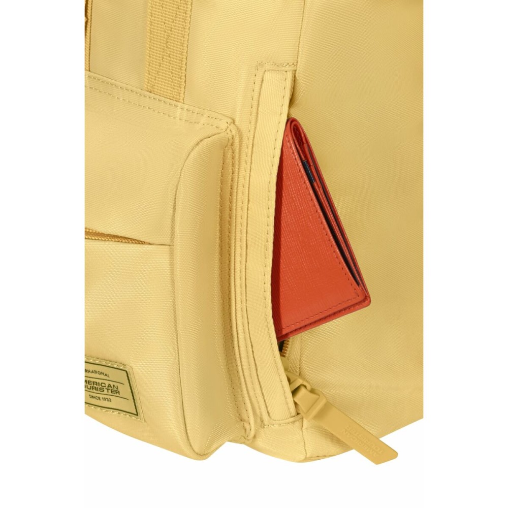 Casual Backpack American Tourister Urban Groove Pastels Roll Top Yellow 17 L Casual (1 Piece)