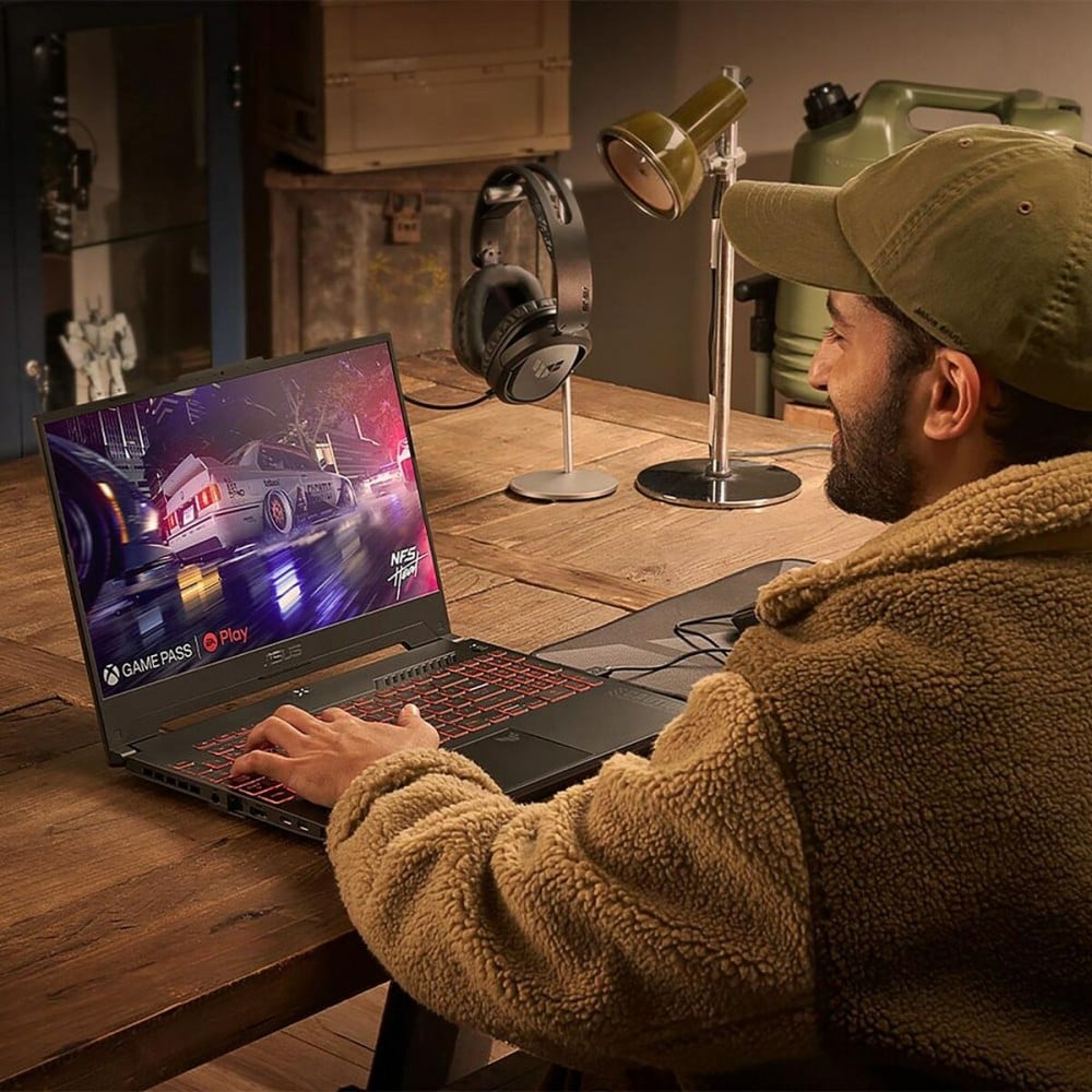 Ordinateur Portable Asus FA607NU-R5085W 16" AMD Ryzen 5 7535HS 8 GB RAM 512 GB SSD Nvidia Geforce RTX 4050