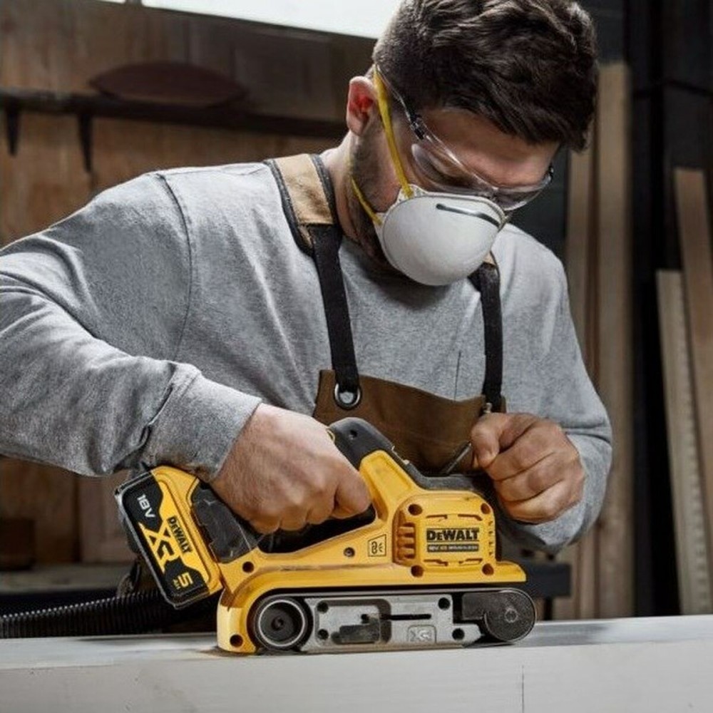 Bandsaw Dewalt DCW220NT