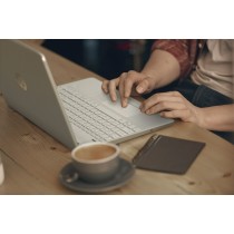 Ordinateur Portable HP 71X68EA 15,6" AMD Ryzen 3 5300U AMD RYZEN™ 3 5300U 8 GB RAM 256 GB SSD